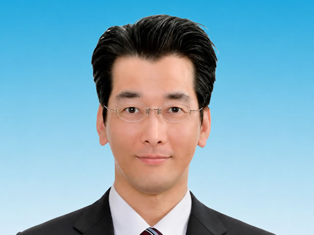 三石 哲也